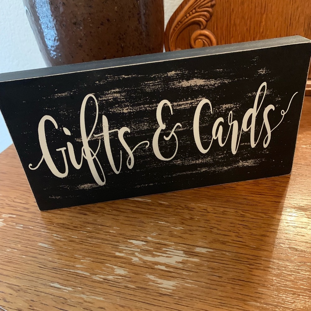 Gift and card stand